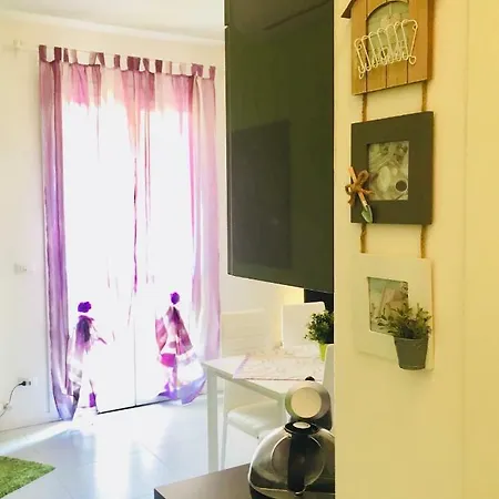 Daire Lu House *